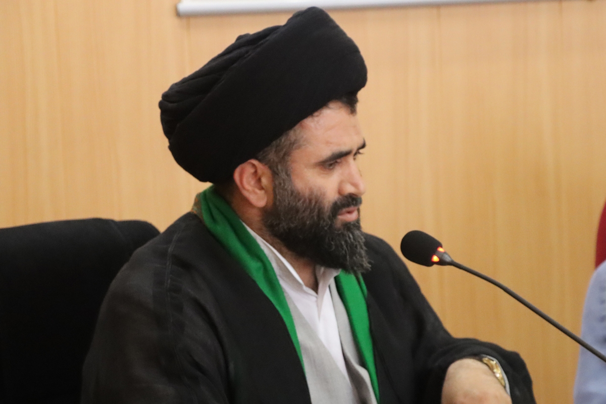 نهی از منکر نقش بسزایی در تقويت نظارت همگاني دارد